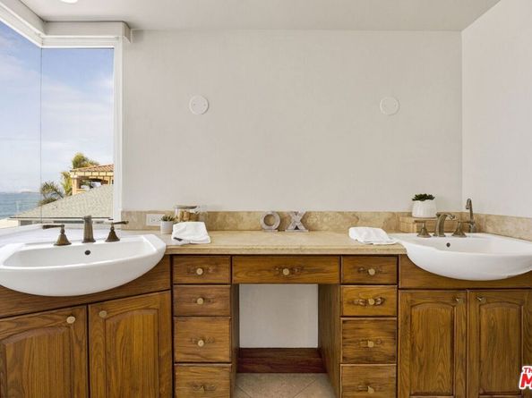 7019 E Seaside Walk, Long Beach CA 90803