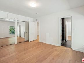 4900 Queen Victoria Road, Woodland Hills CA 91364