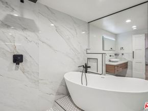 4900 Queen Victoria Road, Woodland Hills CA 91364