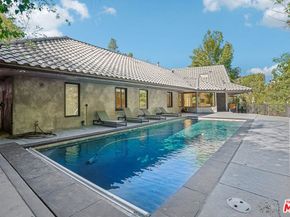 4900 Queen Victoria Road, Woodland Hills CA 91364