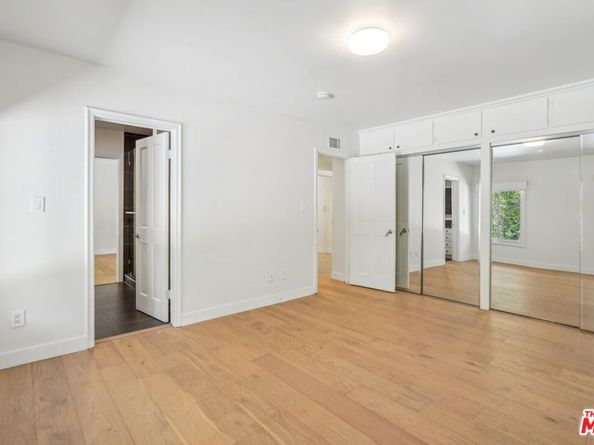 4900 Queen Victoria Road, Woodland Hills CA 91364