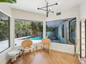 4900 Queen Victoria Road, Woodland Hills CA 91364