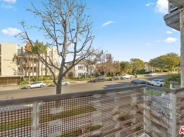 1515 S Beverly Drive 201, Los Angeles CA 90035