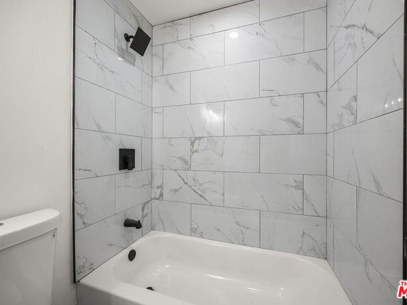 163 W 55th Street, Los Angeles CA 90037