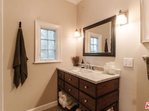 831 S Stanley Avenue, Los Angeles CA 90036