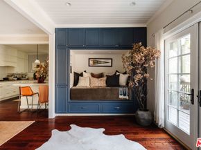 831 S Stanley Avenue, Los Angeles CA 90036