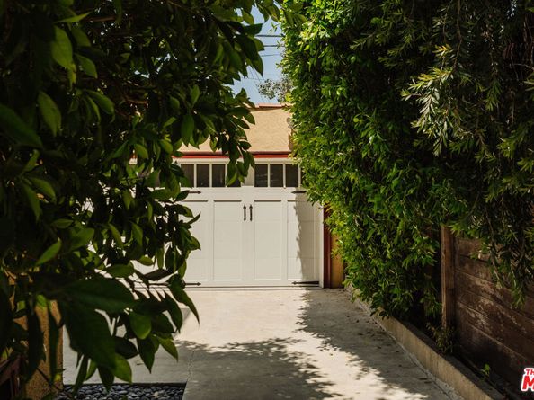 831 S Stanley Avenue, Los Angeles CA 90036