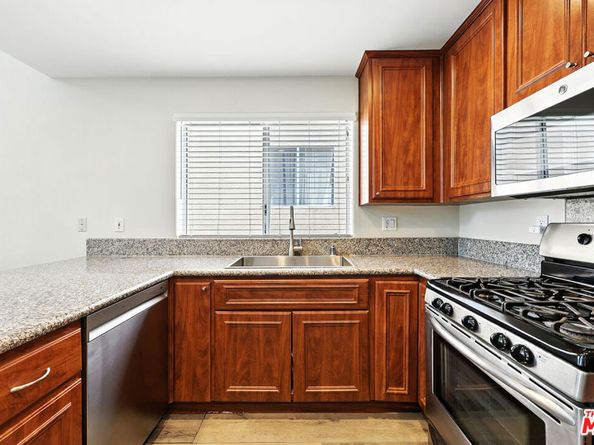 1211 S Shenandoah Street 304, Los Angeles CA 90035