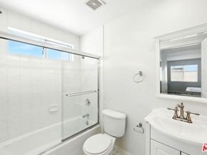 1211 S Shenandoah Street 304, Los Angeles CA 90035