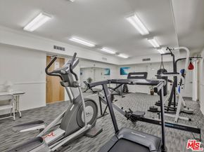 937 12th Street 308, Santa Monica CA 90403