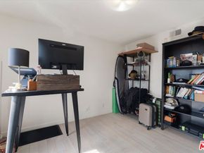 845 Brooks Avenue 1, Venice CA 90291