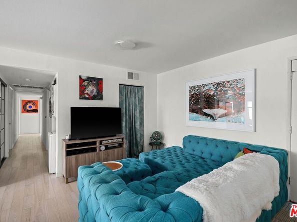 845 Brooks Avenue 1, Venice CA 90291