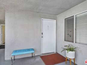 845 Brooks Avenue 1, Venice CA 90291