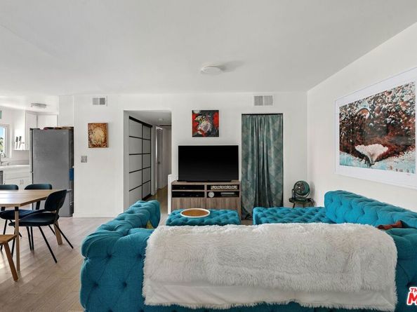 845 Brooks Avenue 1, Venice CA 90291