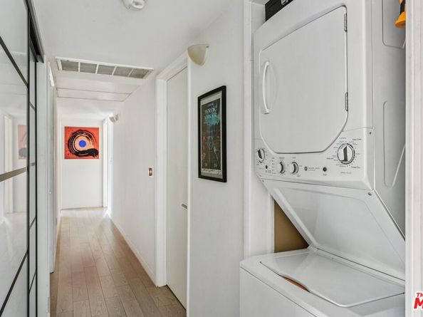 845 Brooks Avenue 1, Venice CA 90291