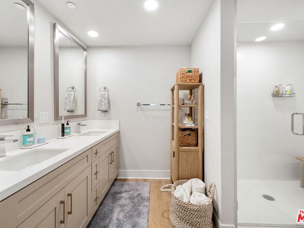 6030 Seabluff Drive 316, Los Angeles CA 90094