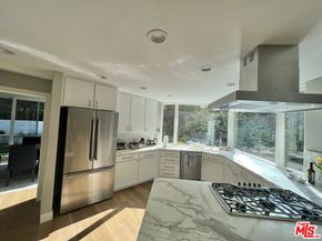 1274 Calle De Sevilla, Pacific Palisades CA 90272