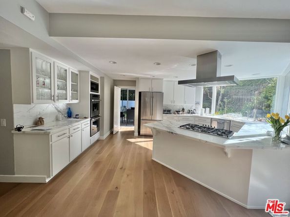 1274 Calle De Sevilla, Pacific Palisades CA 90272