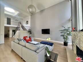 1274 Calle De Sevilla, Pacific Palisades CA 90272