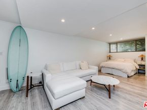 16 Quarterdeck Street 102, Marina Del Rey CA 90292