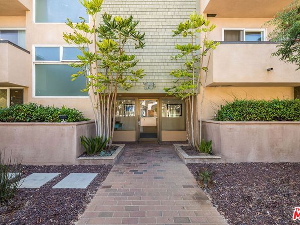 16 Quarterdeck Street 102, Marina Del Rey CA 90292