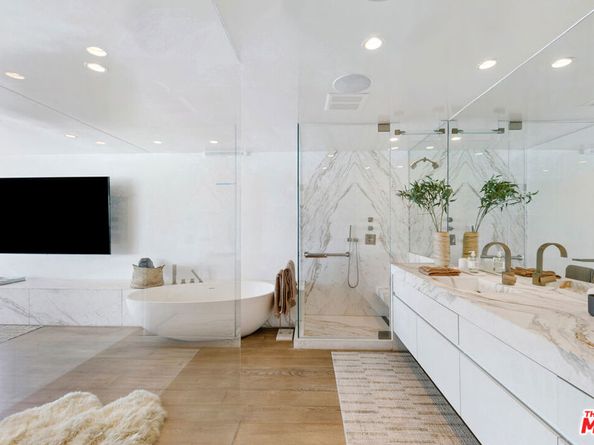 22548 PACIFIC COAST Highway 311, Malibu CA 90265