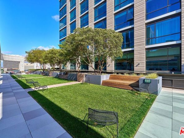 400 S Broadway 828, Los Angeles CA 90013