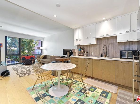 400 S Broadway 828, Los Angeles CA 90013