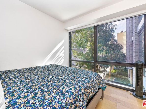 400 S Broadway 828, Los Angeles CA 90013