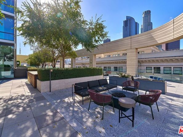 400 S Broadway 828, Los Angeles CA 90013