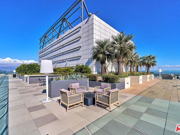 400 S Broadway 828, Los Angeles CA 90013