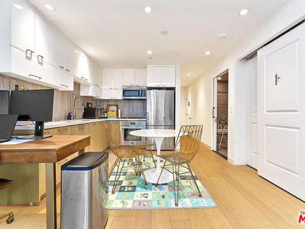400 S Broadway 828, Los Angeles CA 90013