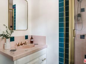 4189 Holly Knoll Drive, Los Angeles CA 90027