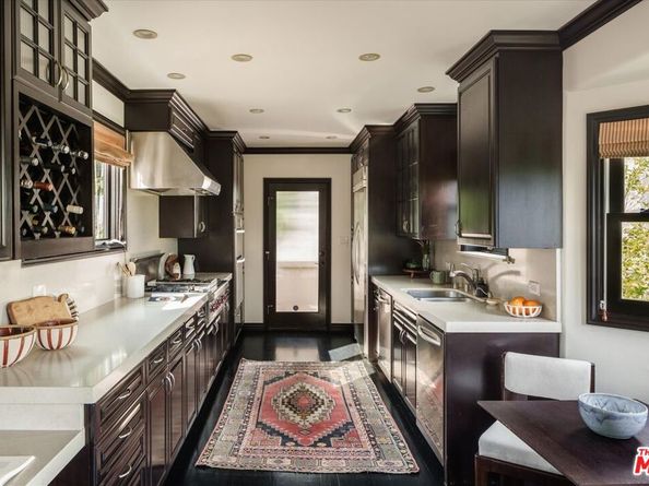 4189 Holly Knoll Drive, Los Angeles CA 90027