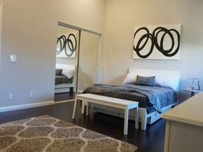 5644 Etiwanda Avenue 7, Tarzana CA 91356