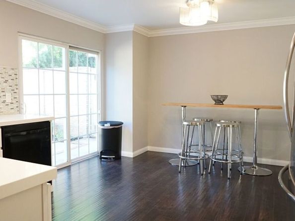 5644 Etiwanda Avenue 7, Tarzana CA 91356