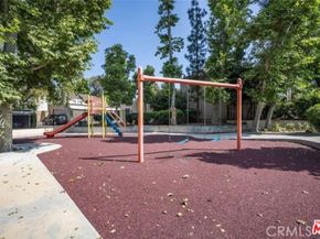 5644 Etiwanda Avenue 7, Tarzana CA 91356