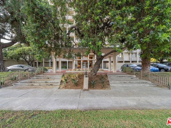 4411 Los Feliz Boulevard 508, Los Angeles CA 90027