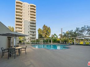 4411 Los Feliz Boulevard 508, Los Angeles CA 90027