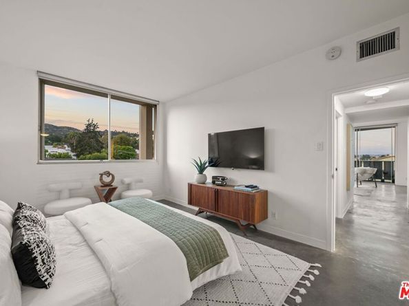 4411 Los Feliz Boulevard 508, Los Angeles CA 90027