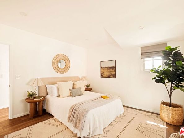 1275 N Craig Avenue, Pasadena CA 91104