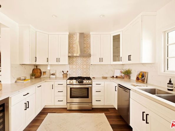 1275 N Craig Avenue, Pasadena CA 91104