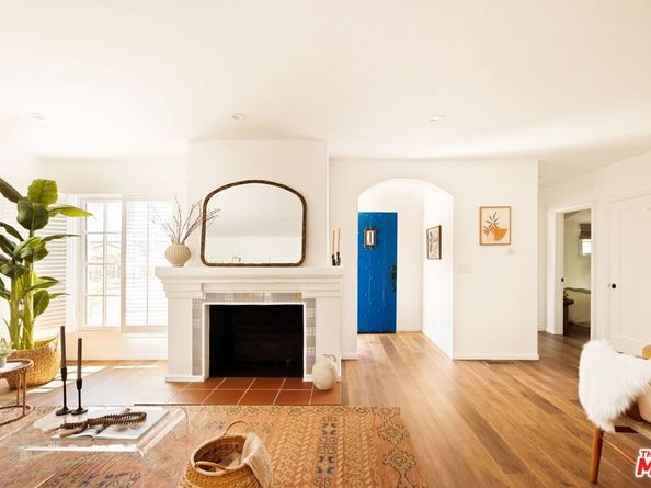 1275 N Craig Avenue, Pasadena CA 91104