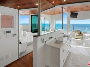 17405 Castellammare Drive, Pacific Palisades CA 90272