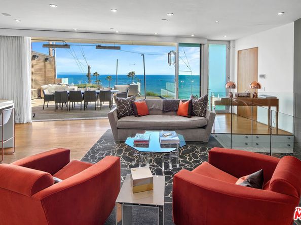 17405 Castellammare Drive, Pacific Palisades CA 90272