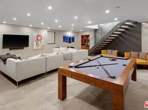 17405 Castellammare Drive, Pacific Palisades CA 90272