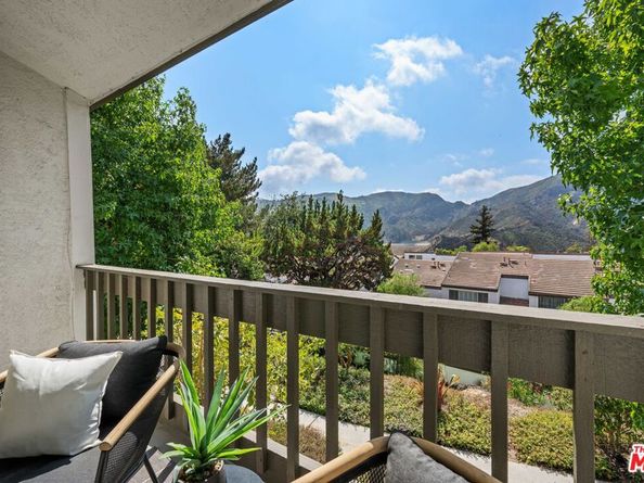 1700 Palisades Drive, Pacific Palisades CA 90272