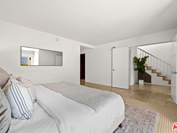 1700 Palisades Drive, Pacific Palisades CA 90272