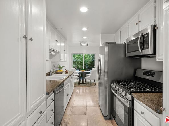 1700 Palisades Drive, Pacific Palisades CA 90272