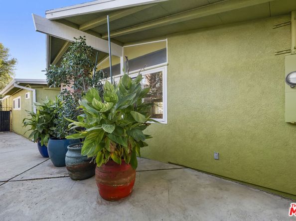 20307 Mobile Street, Winnetka CA 91306